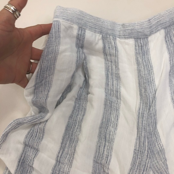 Elodie high waist pleated striped crop pants. Med - Picture 6 of 8